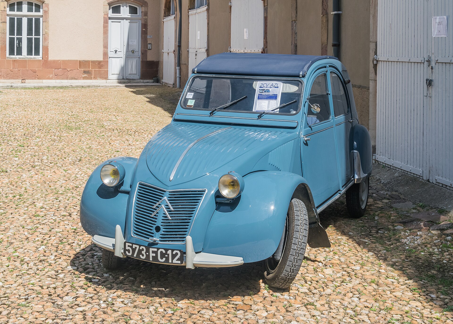 Citroën 2CV AZ built in 1959, Rodez, France