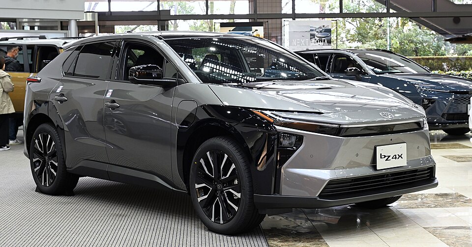Toyota bZ4X, one of the EVs leading the Q3 rebound